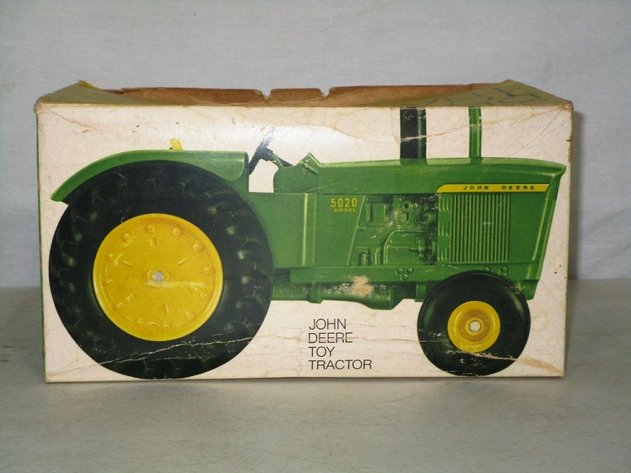 Image for HUGE June Farm Toy and Memorabilia Auction