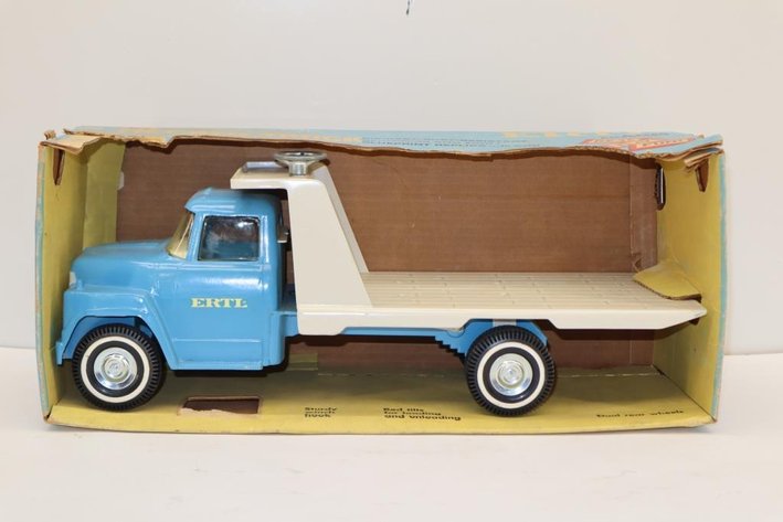 Image for February Farm Toy and Memorabilia Auction