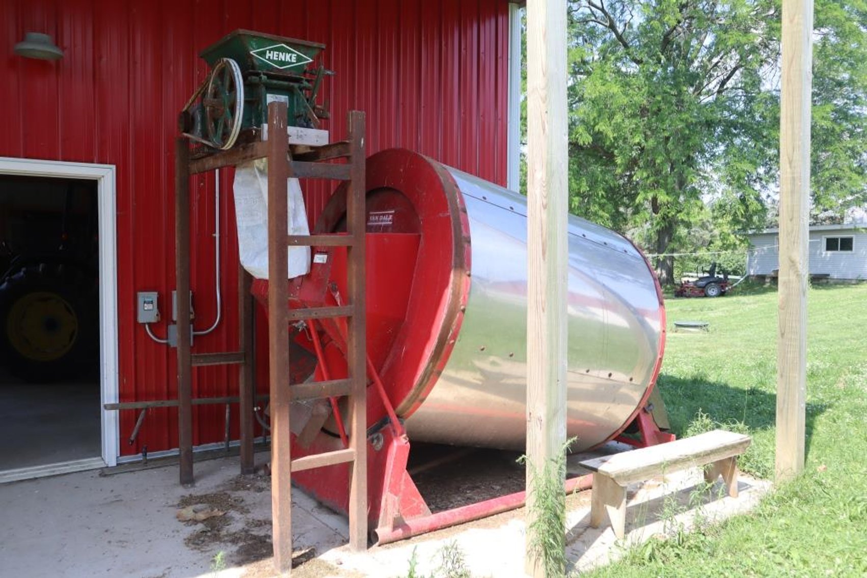 Image for Poplar Glen Farms Inventory Reduction ONLINE ONLY Auction