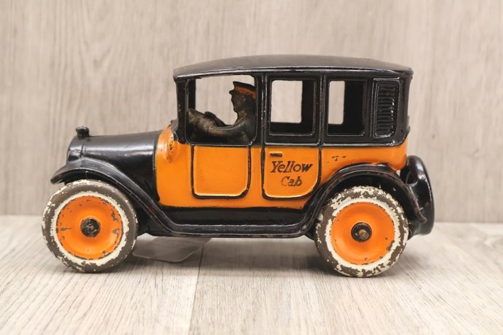 Image for Amazing Cast Iron Toy & Cast Iron Stove ONLINE ONLY Auction