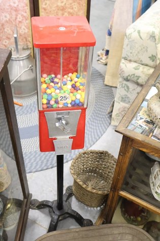 Image for The Ruehs Antique and Collectible Live Auction