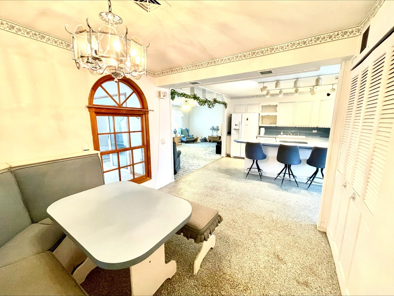 Image for MINIMUM BID AUCTION $99,000! 2127 Maryland Pl