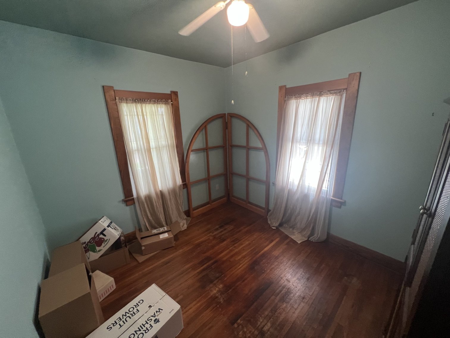 Image for MINIMUM BID AUCTION $39,000! 645 Geneva Ave