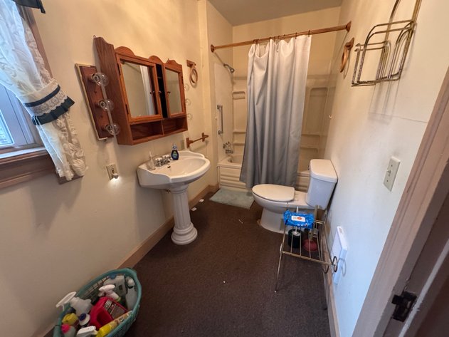 Image for MINIMUM BID AUCTION $29,000! 405 Front