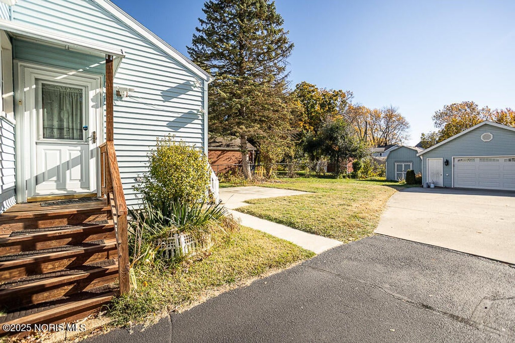 Image for MINIMUM BID AUCTION $99,000! 2149 Westbrook
