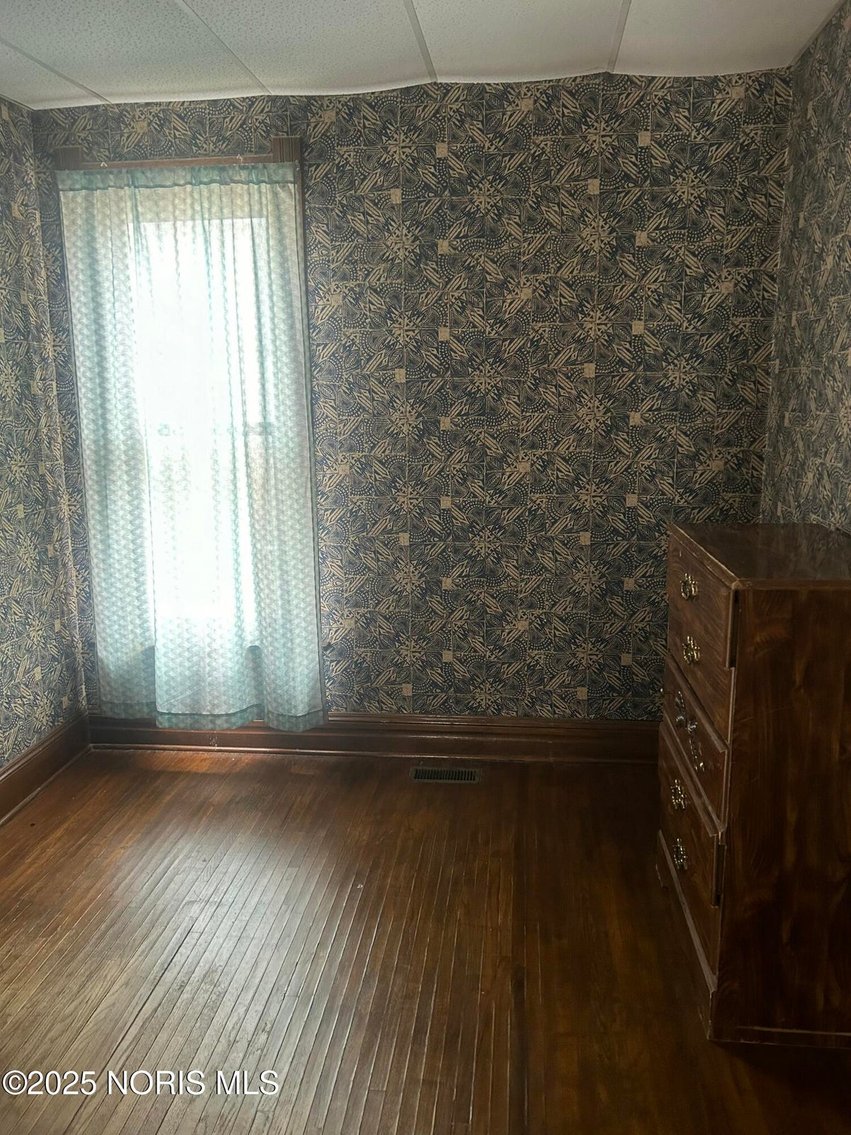 Image for MINIMUM BID AUCTION $40,000! 245 Plymouth St