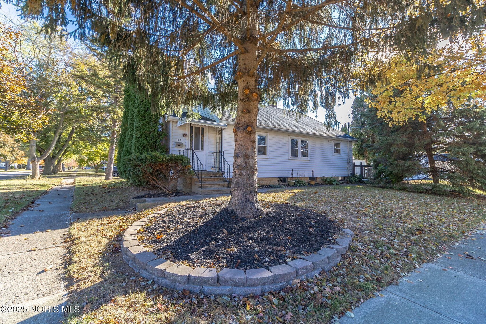 Image for MINIMUM BID AUCTION $139,000! 402 East Indiana