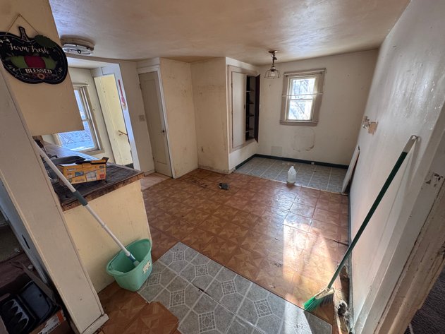 Image for MINIMUM BID AUCTION $25,000! 637 W Beecher St