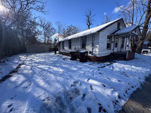 Image for MINIMUM BID AUCTION $25,000! 637 W Beecher St