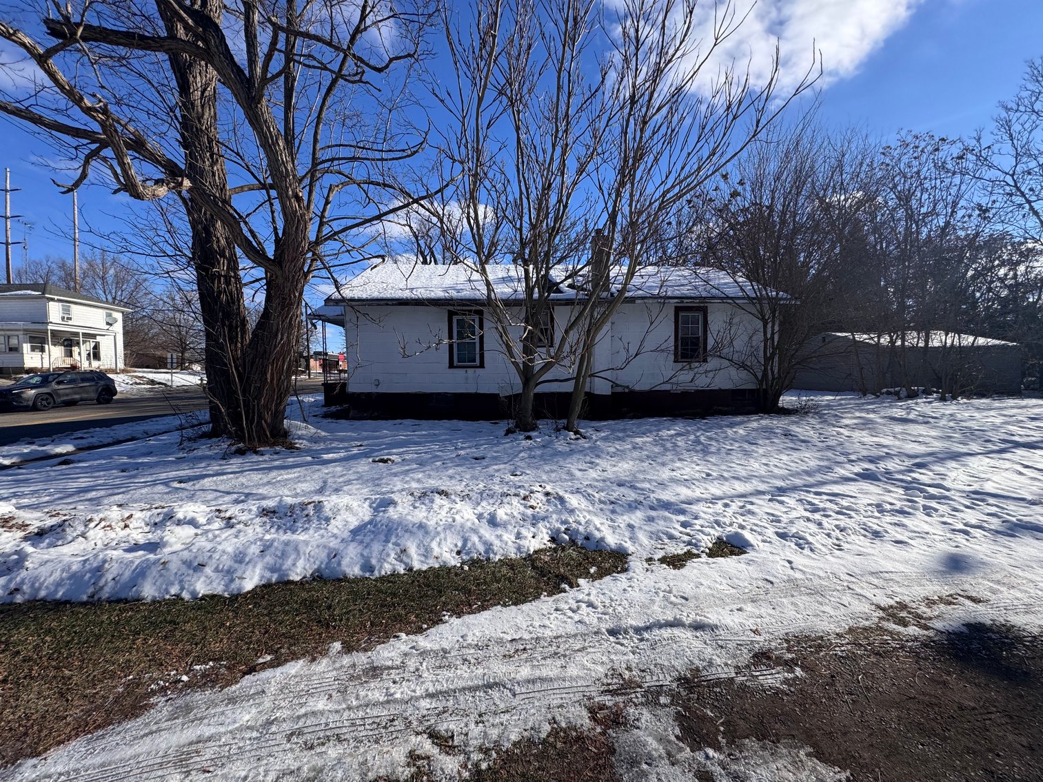 Image for MINIMUM BID AUCTION $25,000! 637 W Beecher St
