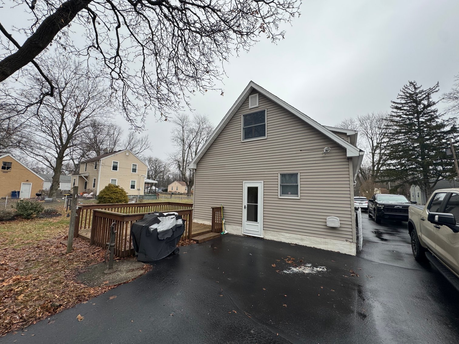 Image for MINIMUM BID AUCTION $69,000! 711 Sawyer Rd