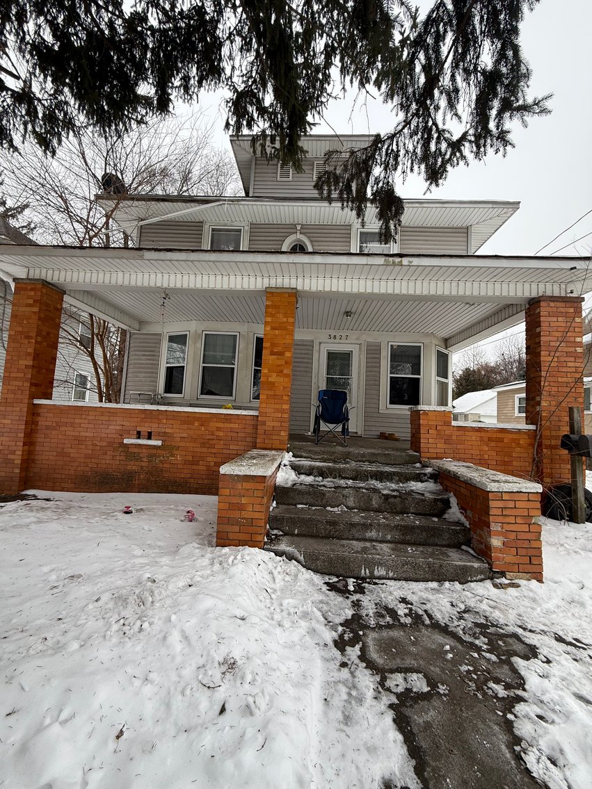 Image for SOLD PRIOR TO AUCTION! 3827 Lockwood Ave
