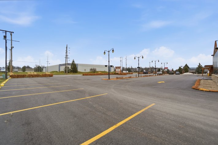 Image for TURN-KEY BUSINESS AUCTION! 2330 Bright Rd