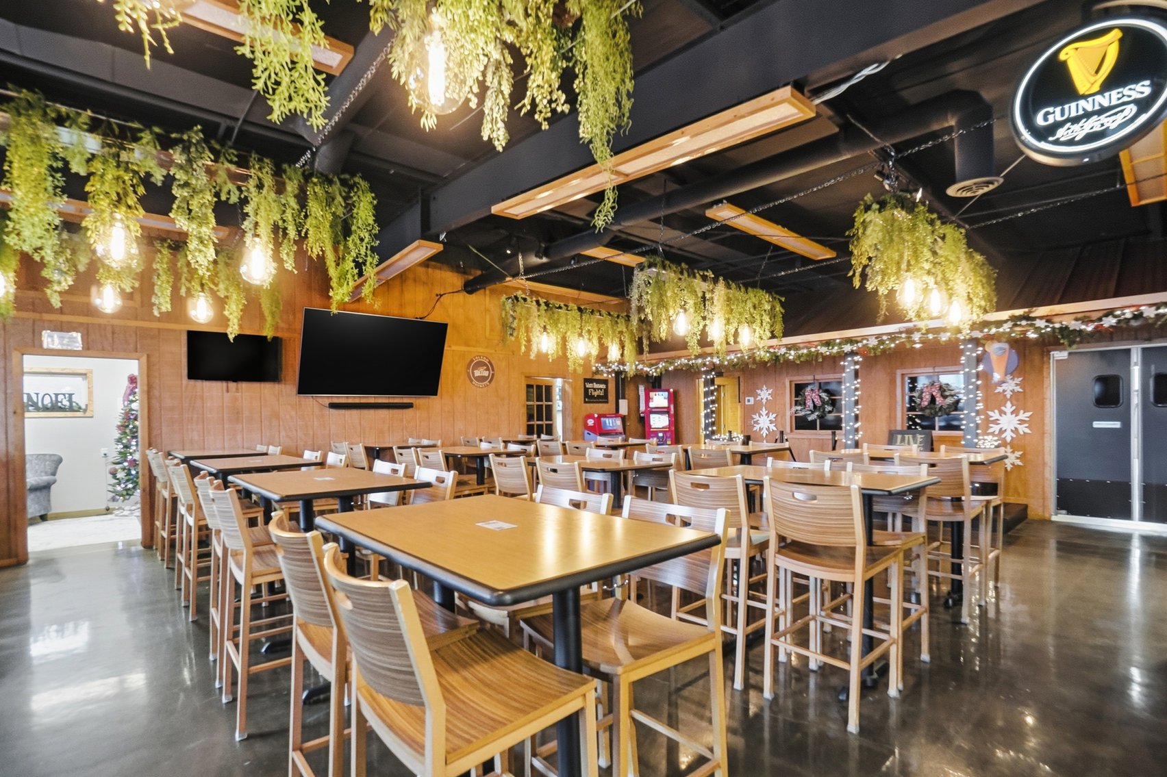 Image for TURN-KEY BUSINESS AUCTION! 2330 Bright Rd