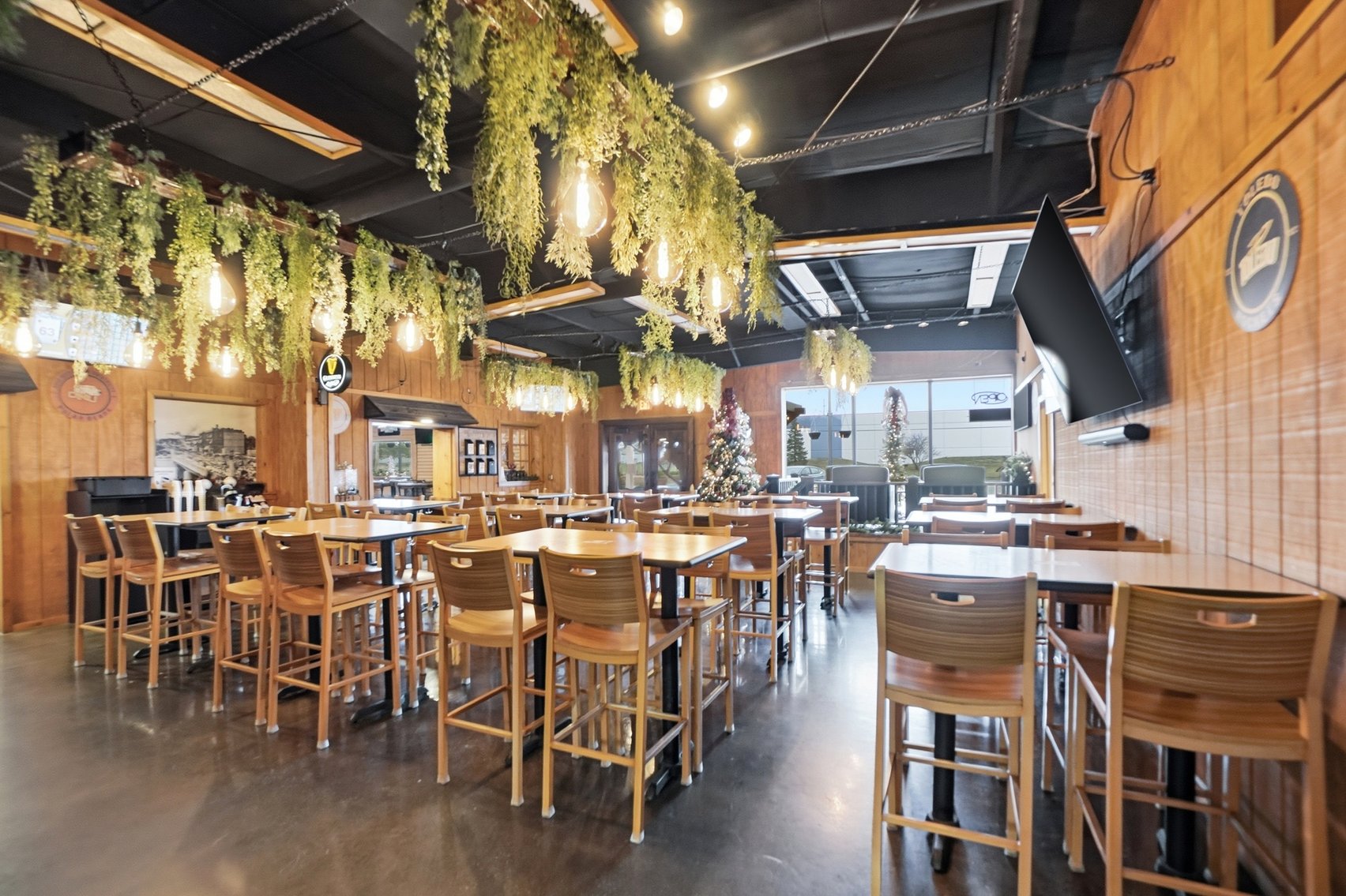 Image for TURN-KEY BUSINESS AUCTION! 2330 Bright Rd