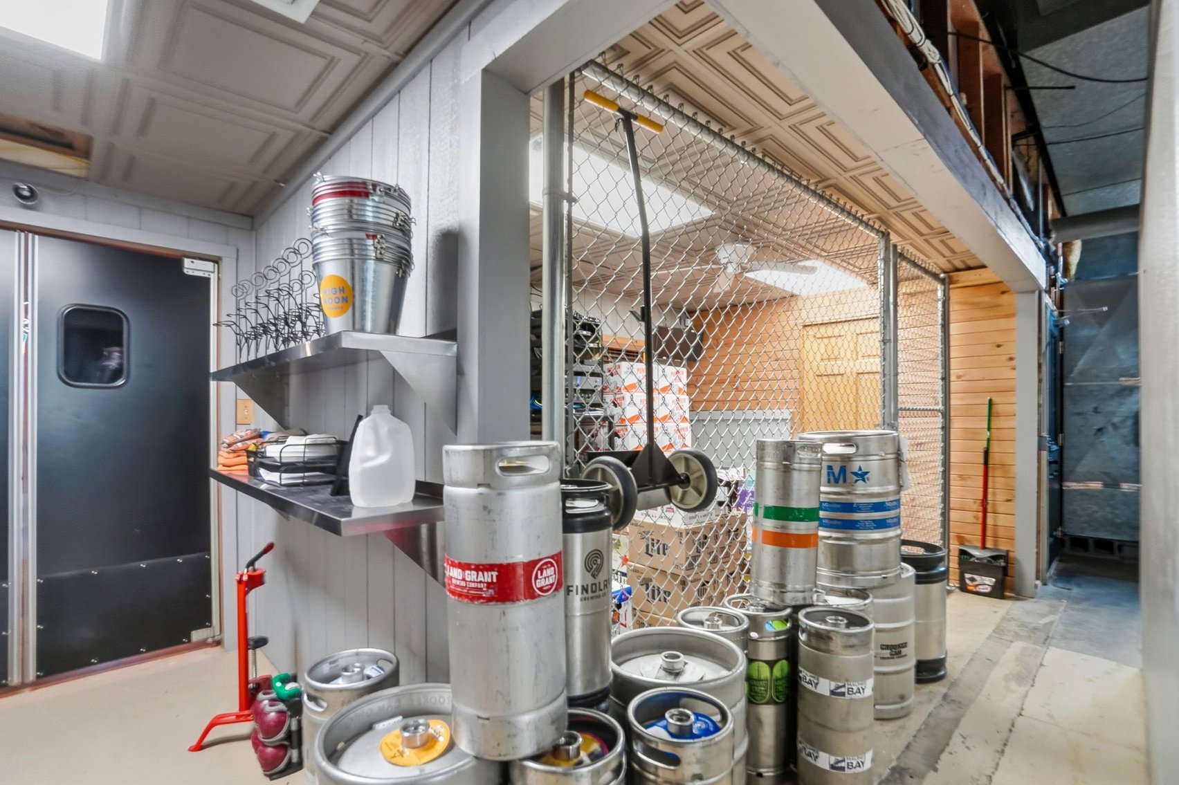 Image for TURN-KEY BUSINESS AUCTION! 2330 Bright Rd