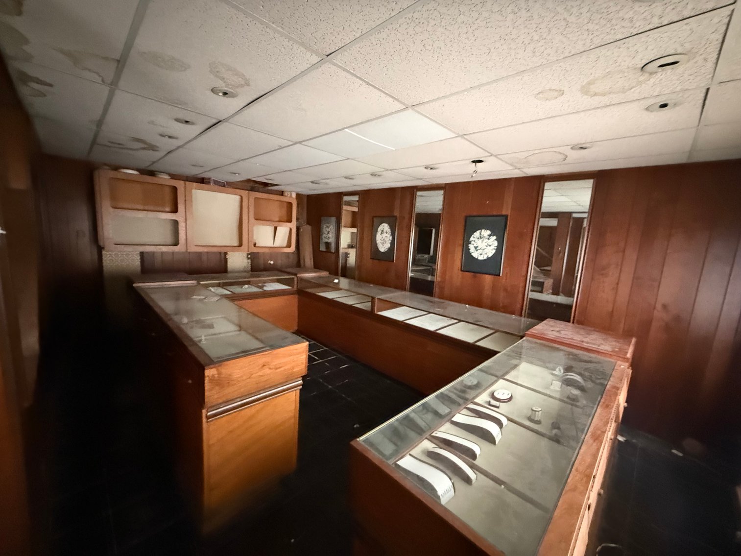 Image for MINIMUM BID AUCTION $20,000! 1743 W Sylvania