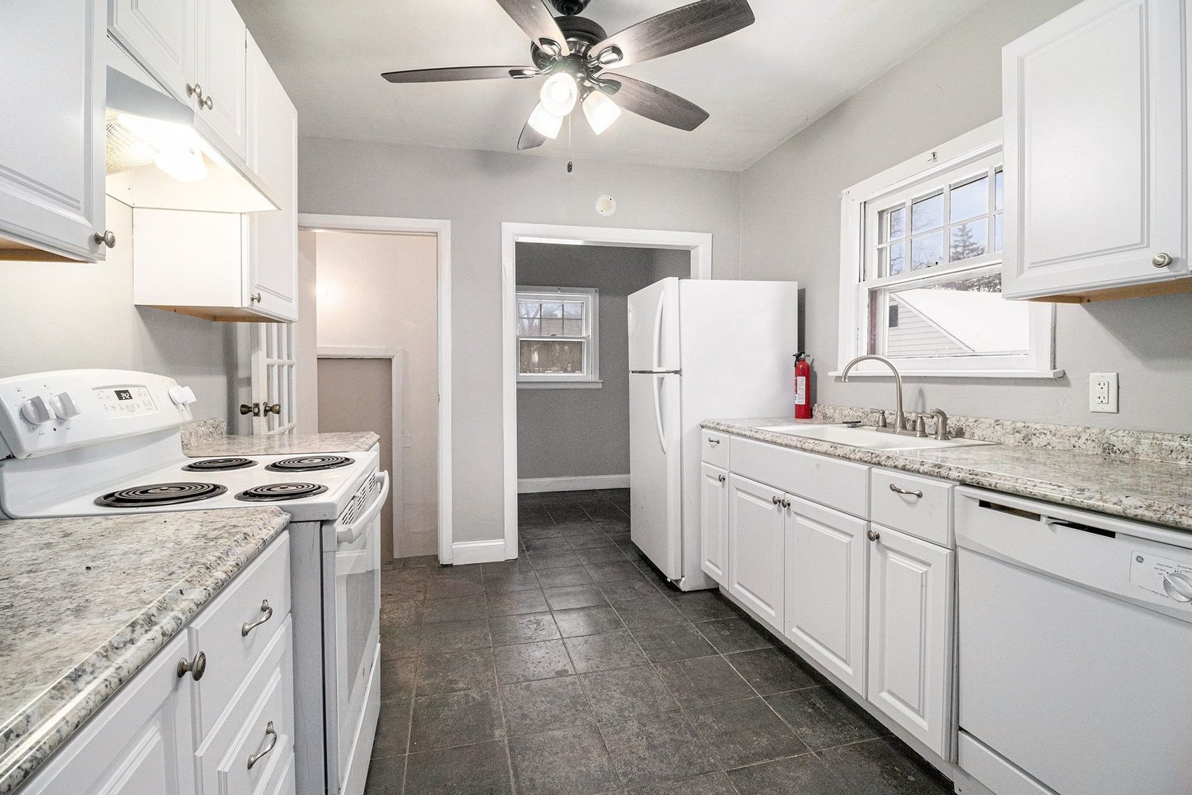 Image for MINIMUM BID AUCTION $150,000! 4705 W Bancroft St