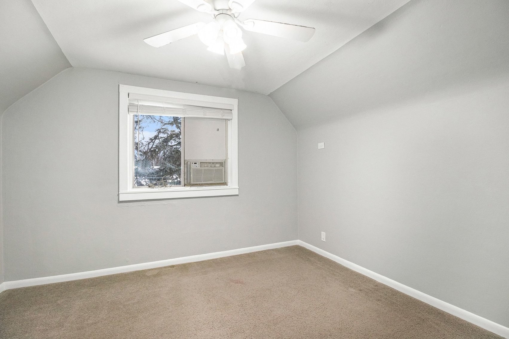 Image for MINIMUM BID AUCTION $150,000! 4705 W Bancroft St