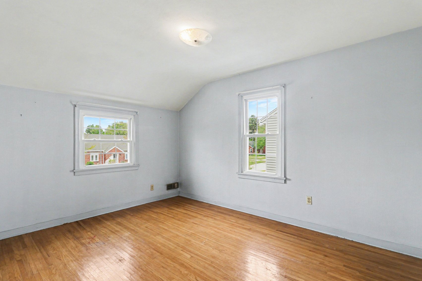 Image for MINIMUM BID AUCTION $99,000! 2647 Stamford Dr