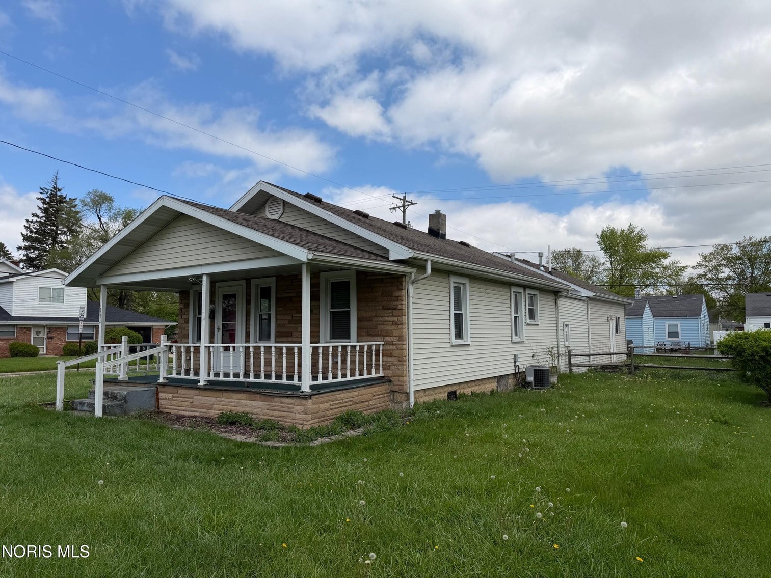 Image for MINIMUM BID AUCTION $110,000! 1054 Scott St