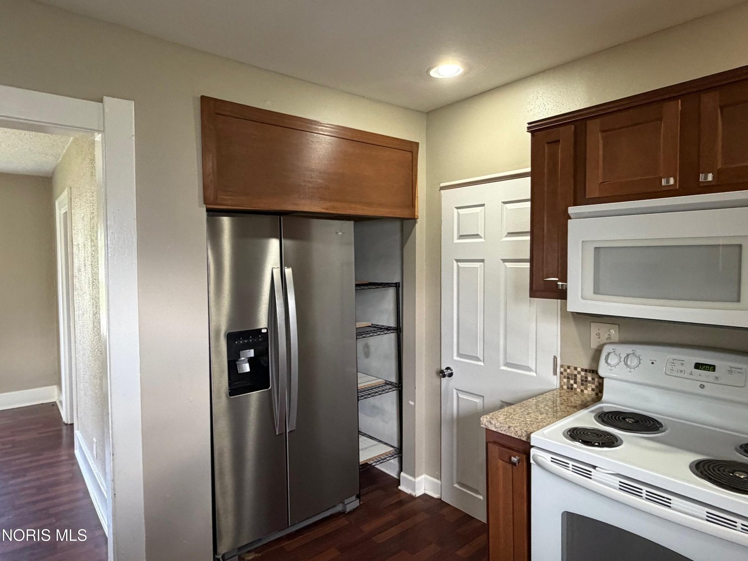 Image for MINIMUM BID AUCTION $110,000! 1054 Scott St