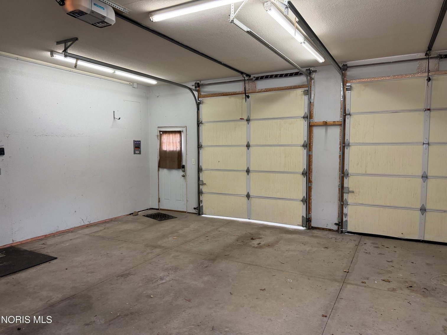 Image for MINIMUM BID AUCTION $110,000! 1054 Scott St