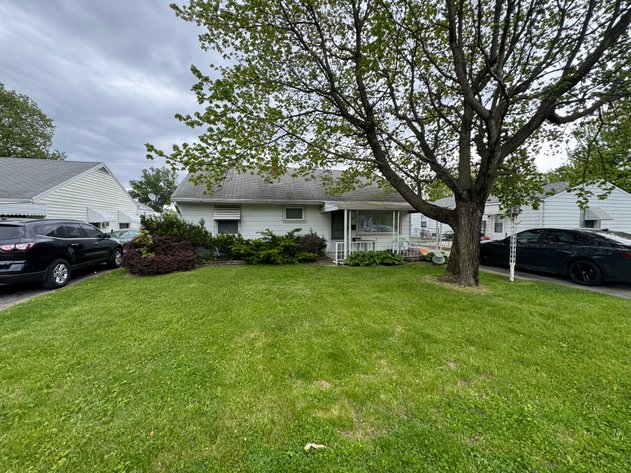 Image for MINIMUM BID AUCTION $49,000! 425 Southview Dr