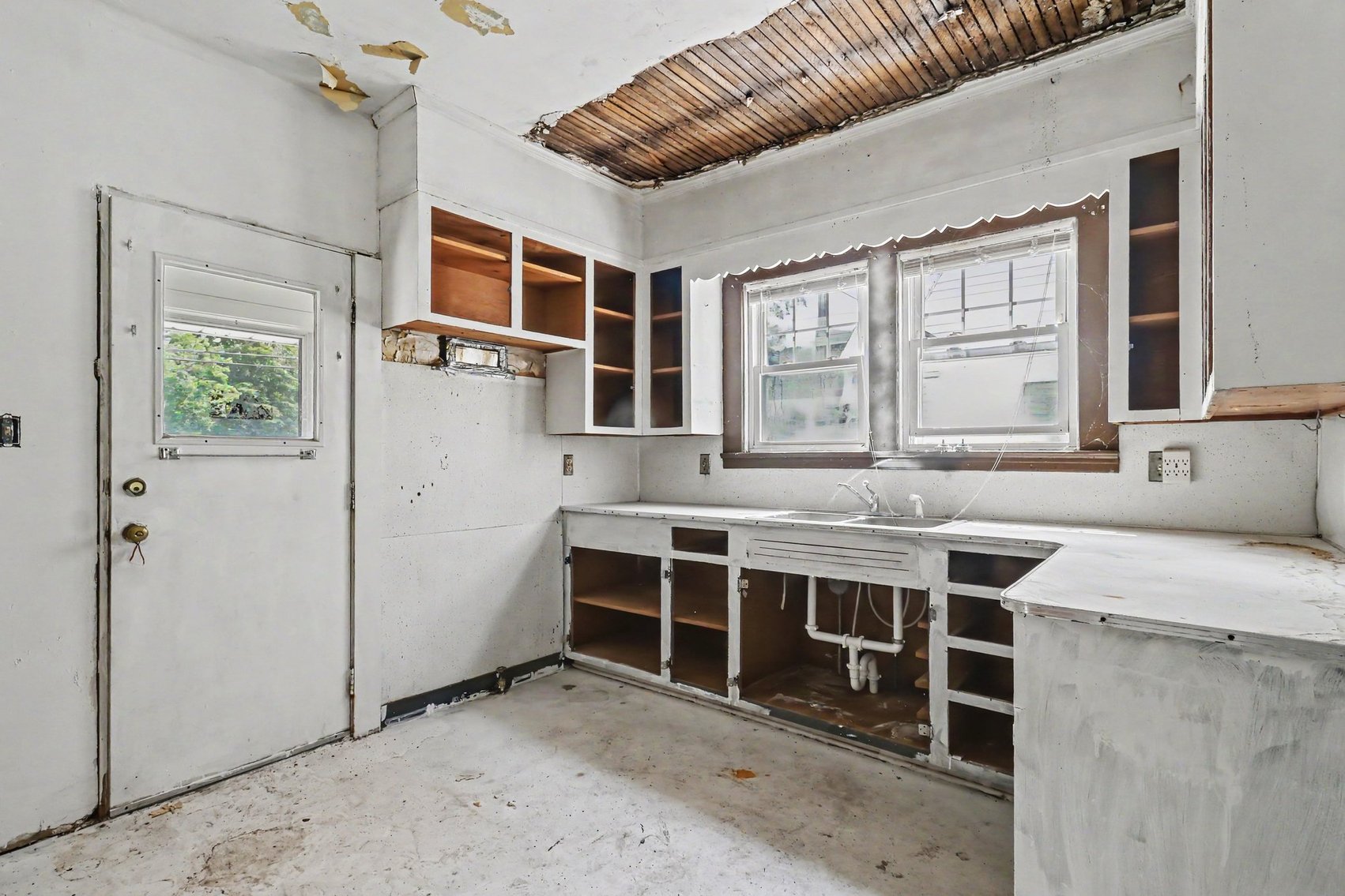 Image for ABSOLUTE AUCTION! 4114 Eastway St