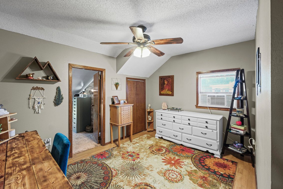 Image for MINIMUM BID AUCTION $99,000! 2559 106th St