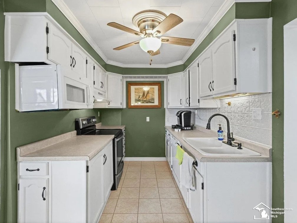 Image for MINIMUM BID AUCTION $59,000! 4346 4th St