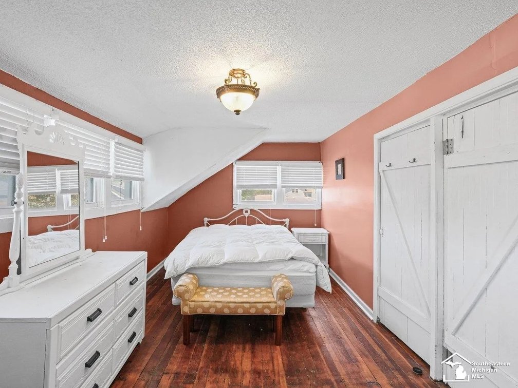 Image for MINIMUM BID AUCTION $59,000! 4346 4th St