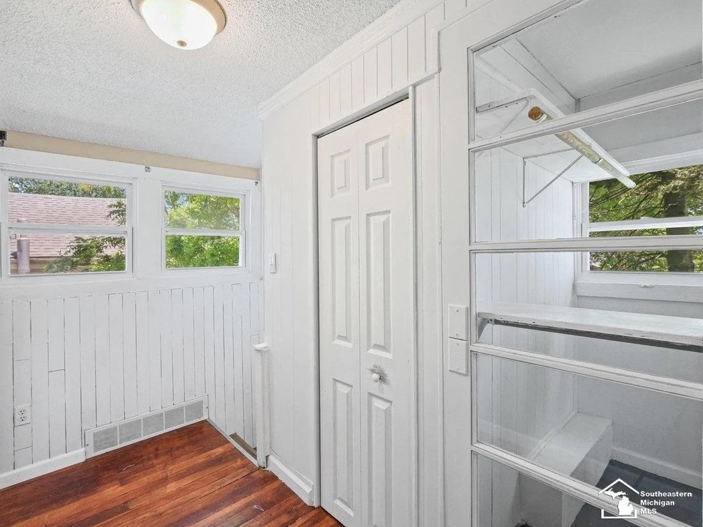 Image for MINIMUM BID AUCTION $59,000! 4346 4th St