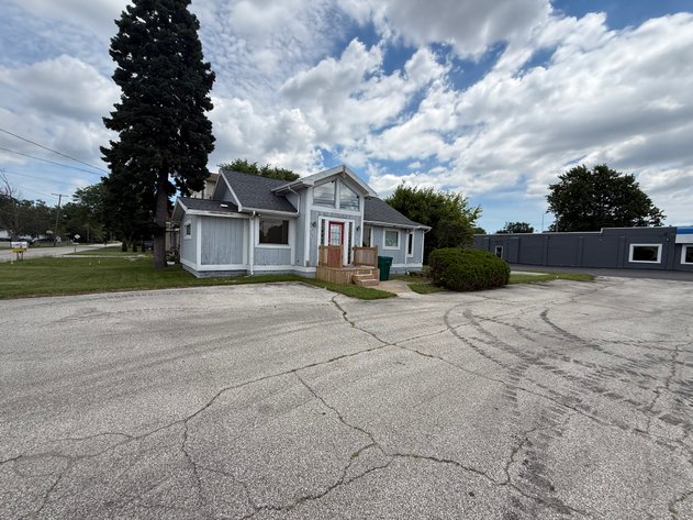 Image for MINIMUM BID AUCTION $75,000! 257 Mason St