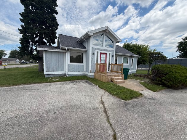 Image for MINIMUM BID AUCTION $75,000! 257 Mason St