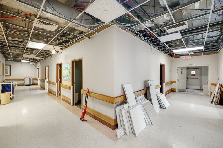 Image for MINIMUM BID AUCTION $199,000! 2051 Collingwood