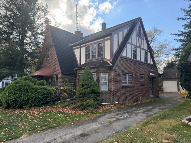 Image for MINIMUM BID AUCTION $149,000! 2515 Densmore Dr