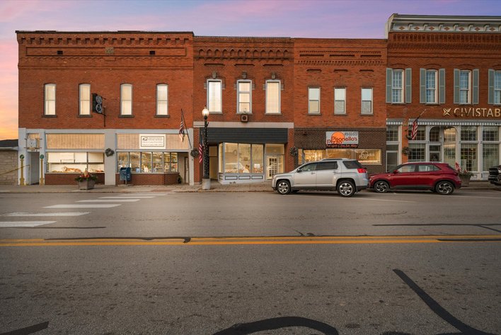 Image for MINIMUM BID AUCTION $170,000! 111 East St.