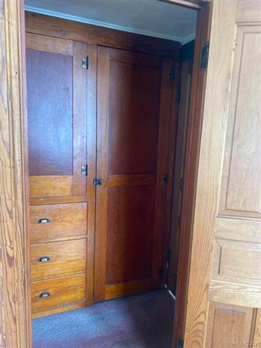 Image for MINIMUM BID AUCTION $99,000! 218 White St