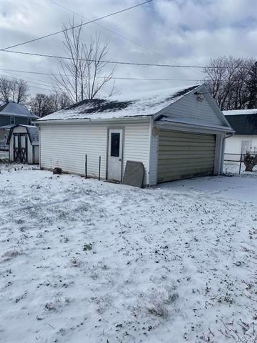 Image for MINIMUM BID AUCTION $99,000! 218 White St