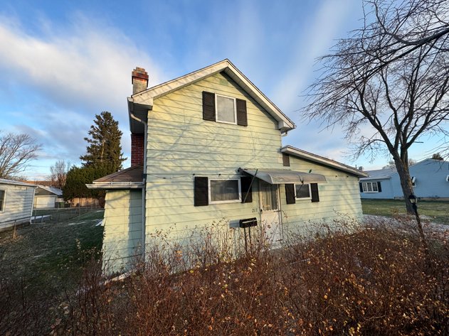 Image for MINIMUM BID AUCTION $79,000! 213 E Indiana Ave