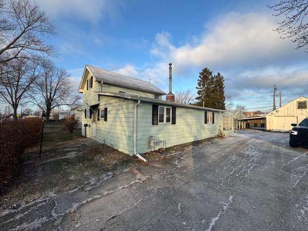 Image for MINIMUM BID AUCTION $79,000! 213 E Indiana Ave