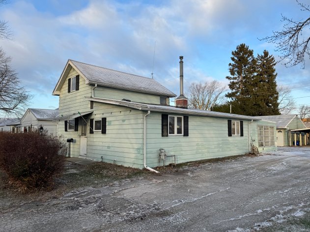 Image for MINIMUM BID AUCTION $79,000! 213 E Indiana Ave