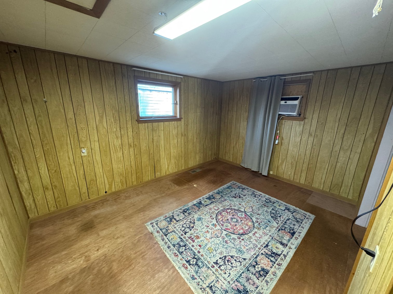 Image for MINIMUM BID AUCTION $79,000! 213 E Indiana Ave
