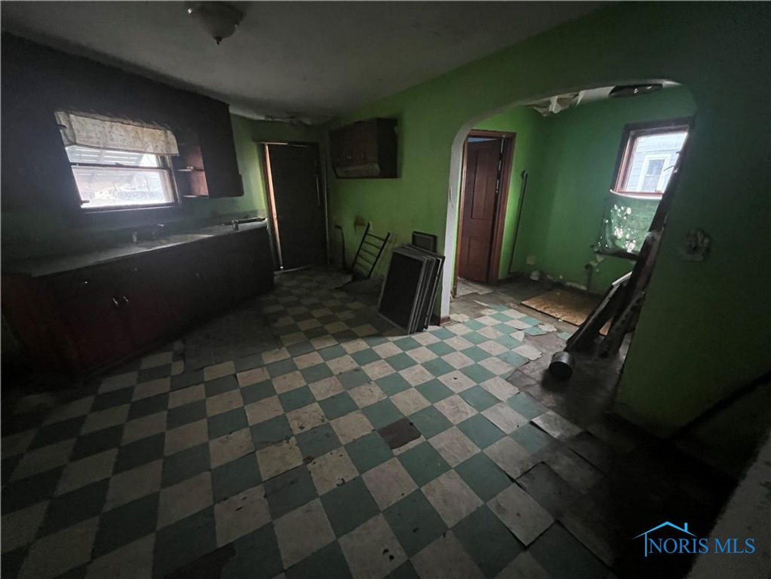 Image for MINIMUM BID AUCTION $10,000! 638 Knower St