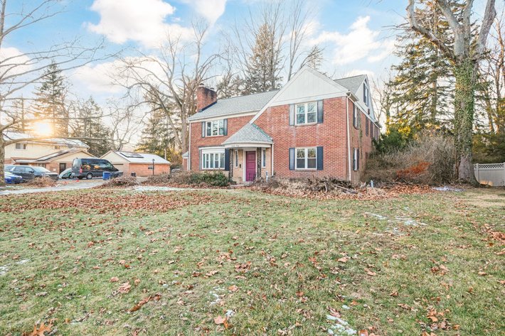 Image for MINIMUM BID AUCTION $149,000! 1660 N Cove Blvd.