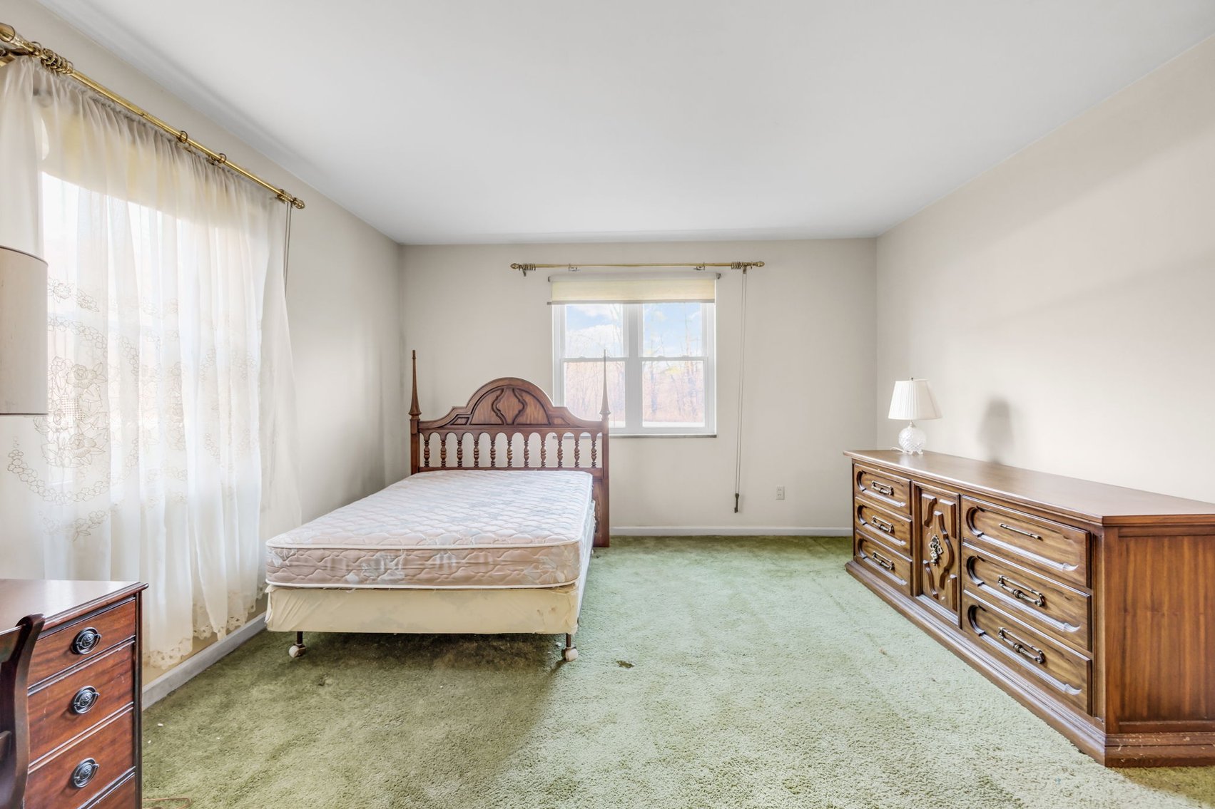 Image for MINIMUM BID AUCTION $149,000! 1660 N Cove Blvd.