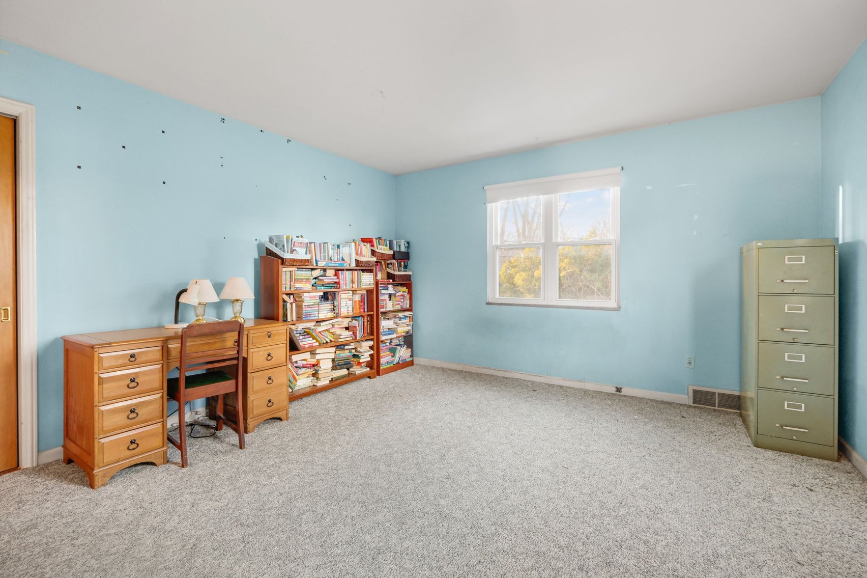 Image for MINIMUM BID AUCTION $149,000! 1660 N Cove Blvd.