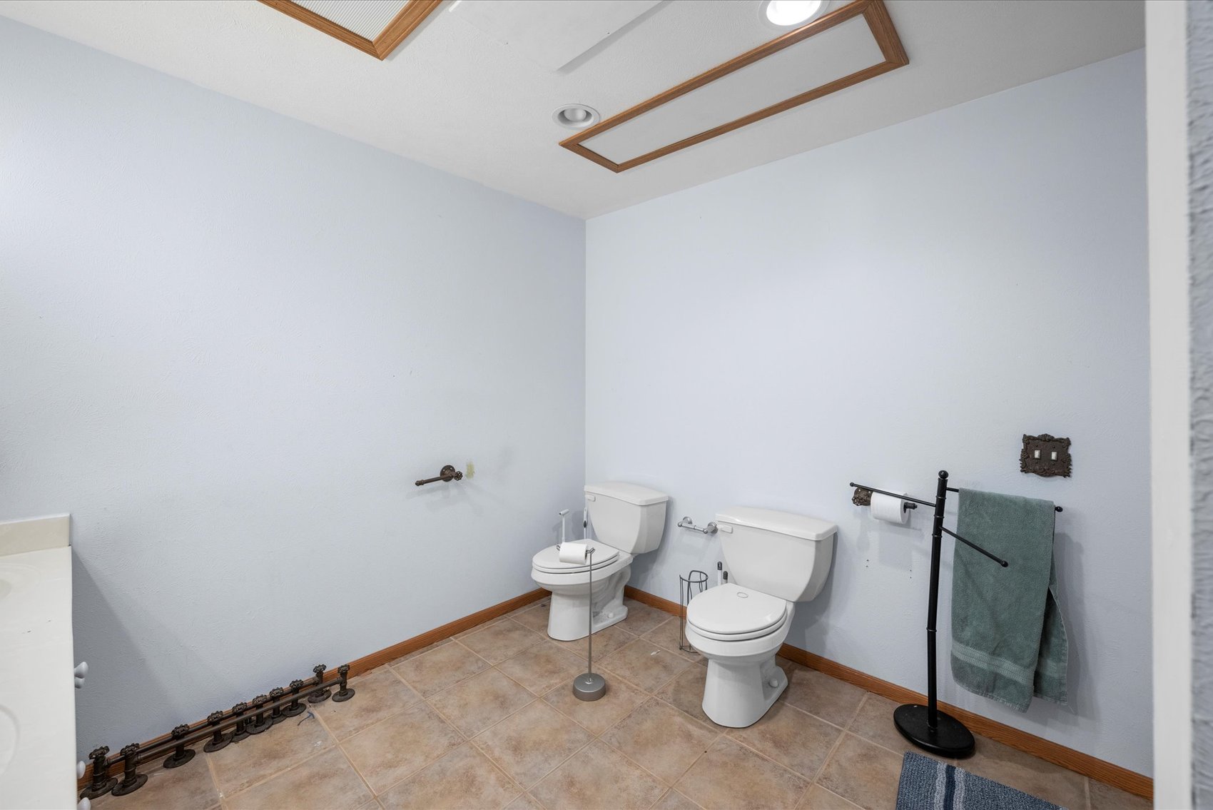 Image for MINIMUM BID AUCTION $499,000! 14614 King Rd