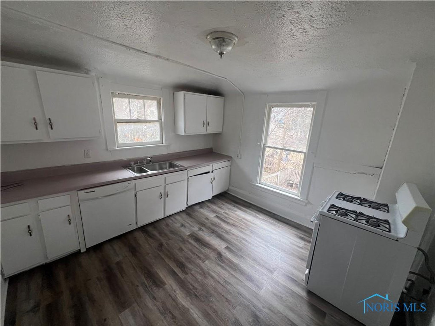 Image for SOLD PRIOR TO AUCTION! 2524 Maplewood Ave.